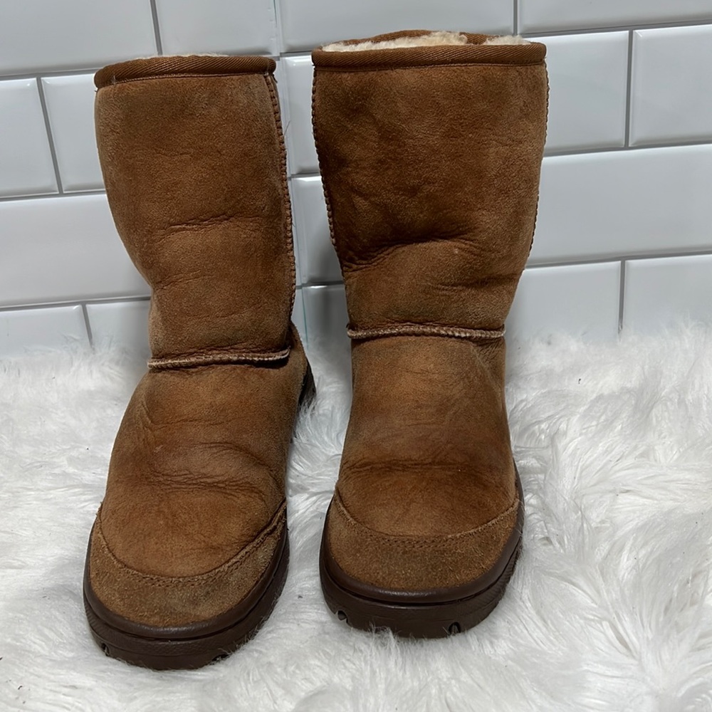 UGG Chestnut Ultimate Short Mid-Calf Sheepskin Boot Sz Women's 7